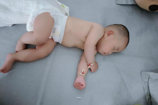 广州包生男孩的试管医院风油精宝宝可以用吗